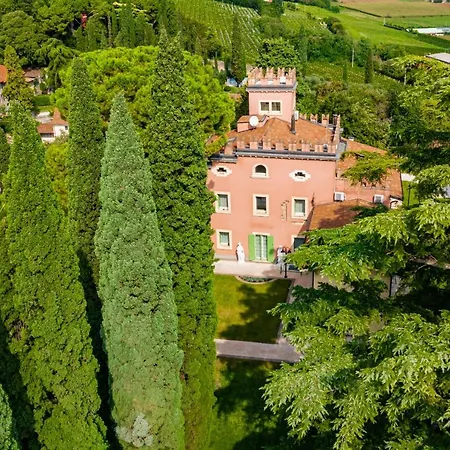 Nocleg ze śniadaniem Castel Morino *
