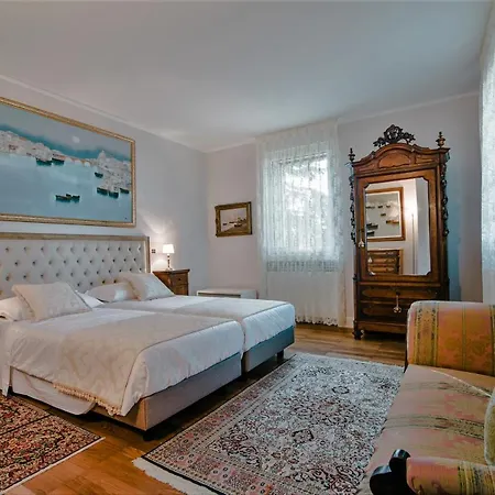 Castel Morino Bed & Breakfast