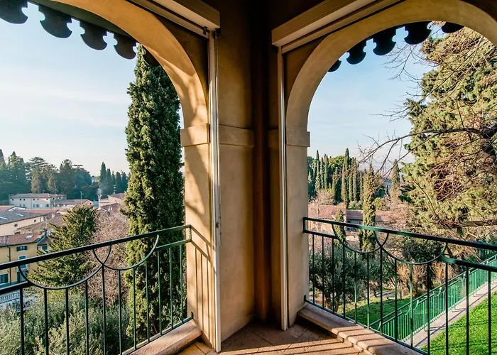 Castel Morino Bed & Breakfast *