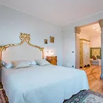 Castel Morino Bed & Breakfast Sona